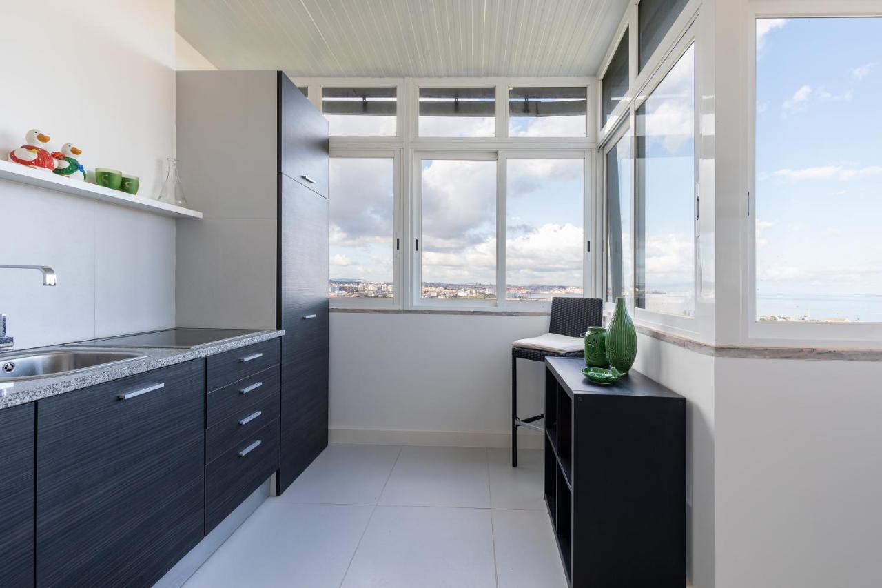 Cristo Rei Flat - Great Views By Homeful Homes Almada Exterior foto